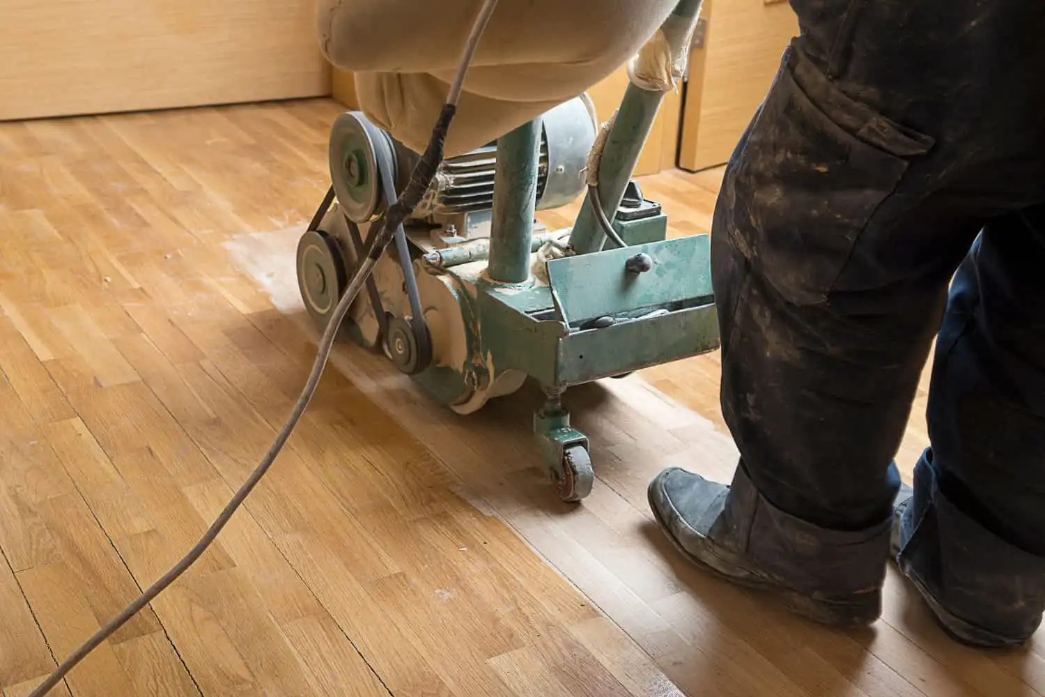 wooden flooring service in Dubai